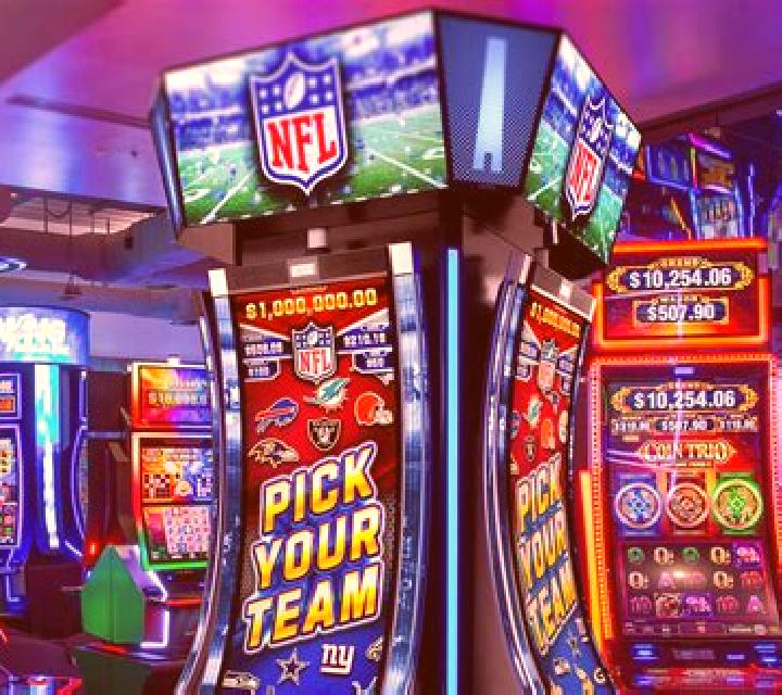 Heroes of the East slot machine