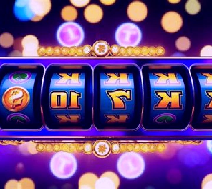 Mythic Wolf Sacred Moon slot machine