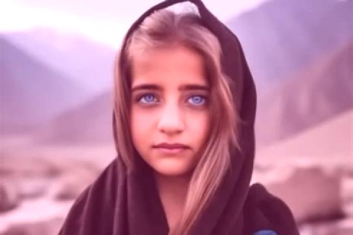Stellar Jackpots with Chilli Gold x2 online slot