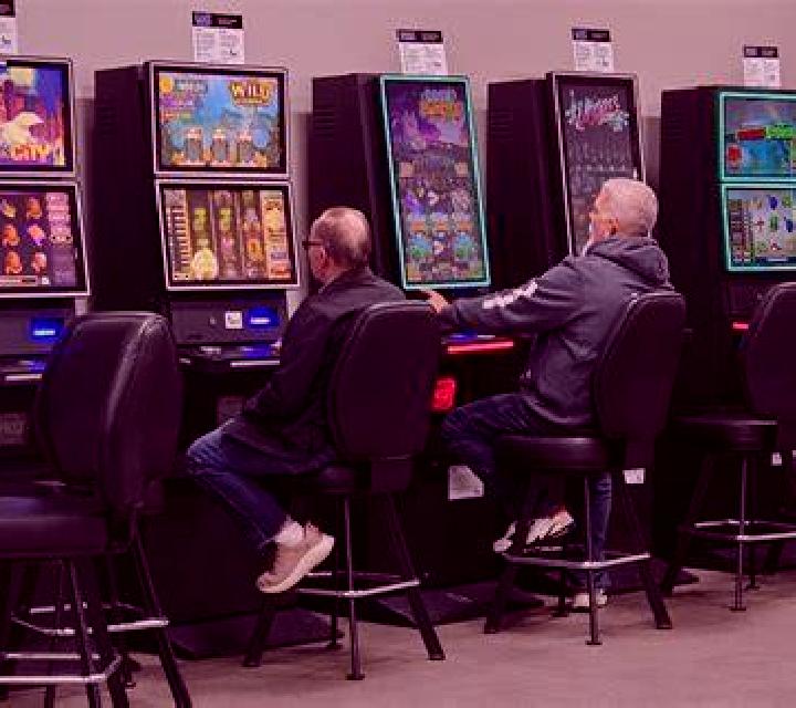 Twister slot